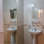 Nur ゲストハウス *